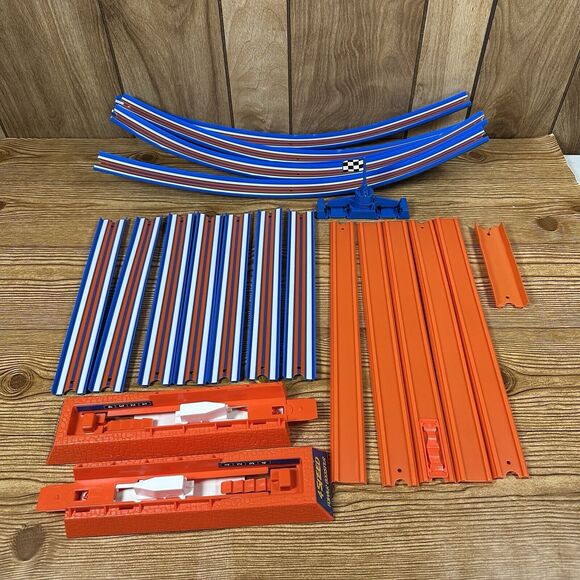 Vintage Hot Wheels 1975 4 Speed Power Booster Vehicle Launcher & Tracks Lot - Picture 1 of 16